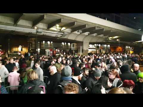BABYMETAL Queue London 23/02/2020