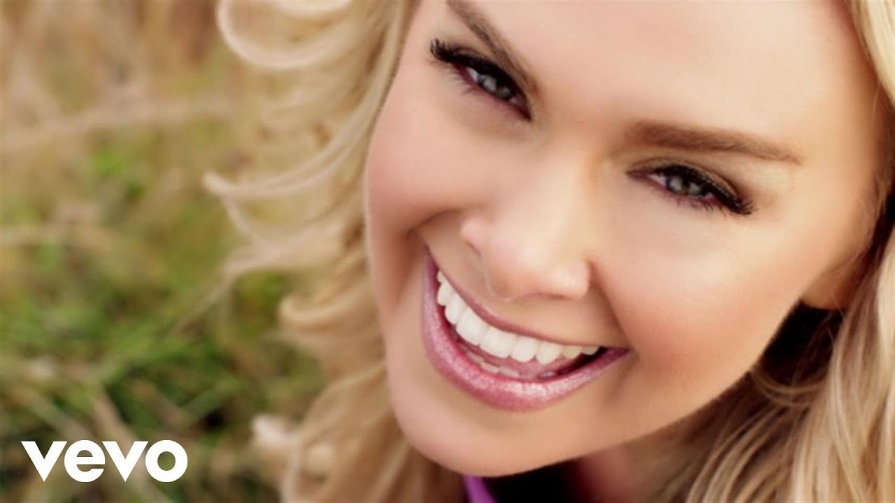 Laura Bell Bundy — I Am What I Am