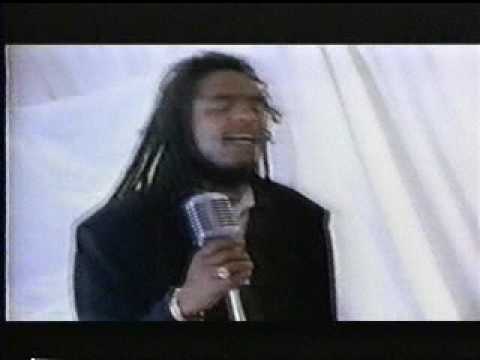 Maxi Priest - Groovin' In The Midnight