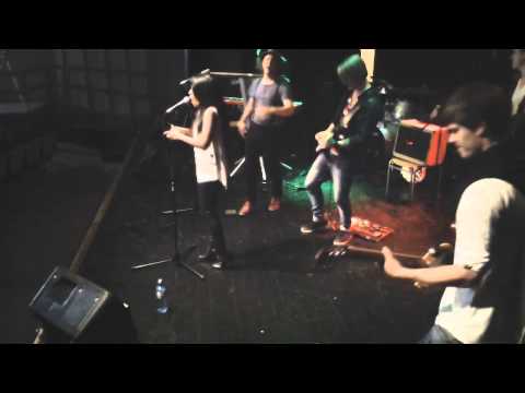 Karl Nilsson - Intro, Falling in Between, Whirlpool (live)