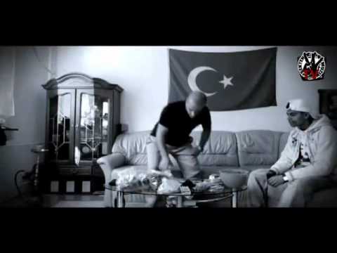 Alpa Gun   Topstory   Ticker OFFIZIELLES SPLITVIDEO