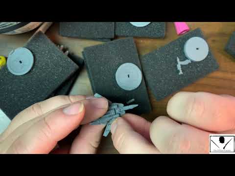 Macross/Robotech: Dogfight Assembling the VF-1 Fighters