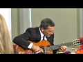 Антонио Бандерас играет на гитаре в банке в Алматы - видео Руслана Канабекова 