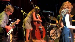 Lake Street Dive - &quot;Bobby Tanqueray&quot; (eTown web exclusive / webisode #600)