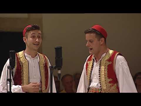 Klapa Kaše   Ajmo pjevat, ajmo igrat LIVE