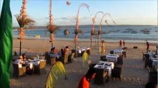 preview picture of video 'Beach Restaurant Bawang Merah @ Jimbaran Bay'