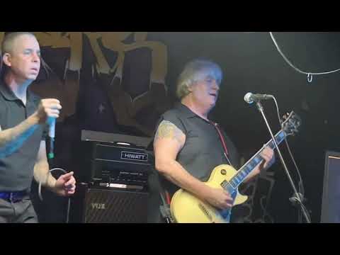 The Generators “6 Guns” live at Characters bar in Pomona, California December 3, 2022