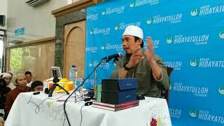 Download lagu Ustadz Abdurrahman Thoyyib, Lc - Kiat Kiat Menghadapi Fitnah Akhir Zaman mp3