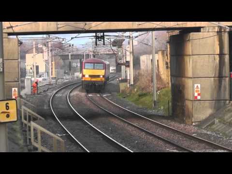 90039 1m03 Shieldmuir - Warrington RMT mail, 8th April 2015