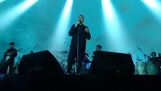 TULUS - Langit Abu-abu (Live at Konser Monokrom TULUS) Sabuga, 20 November 2018