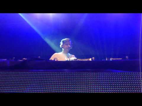 Martin Solveig - Intro @ Legendz RTL Spiroudome 23.11.2013