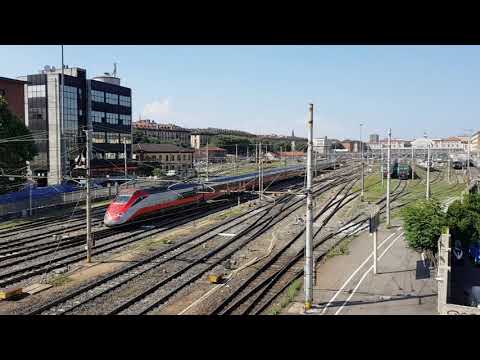 Torino porta nuova : arrivo del Frecciarossa
