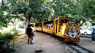 preview picture of video 'Amazing Narrow Guage Toy Train at Nehru Zoological Park,Hyderabad,India.'