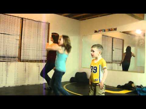 kayla carolus and lil cousin dancin