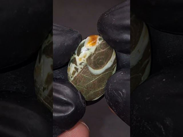 حجر عقيق خرائطي طبيعي