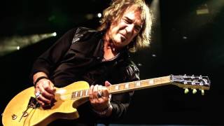 Video thumbnail for Dave Amato Les Paul At The Music Zoo by The Music Zoo