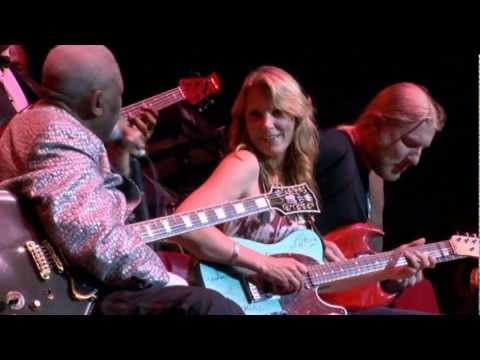 B.B. King-Rock Me Baby (3/6) Live at the Royal Albert Hall 2011