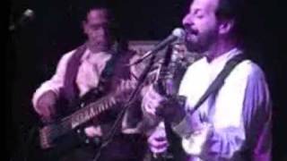 João Bosco &amp; Marçalzinho - siri recheado e o cacete - Heineken Concerts - São Paulo - 1995
