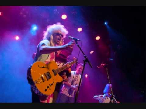 P1n0 ft HMC - Stil (produced by Lokee)