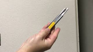 ついついやっちゃうカッター回し