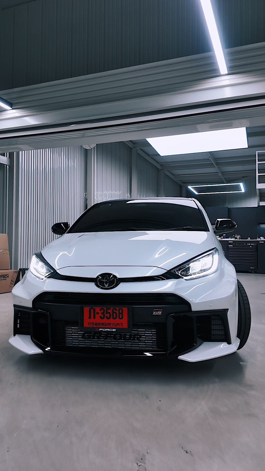 GR Yaris สีขาว RAYS TE37 daily build — G-FORCE Thailand