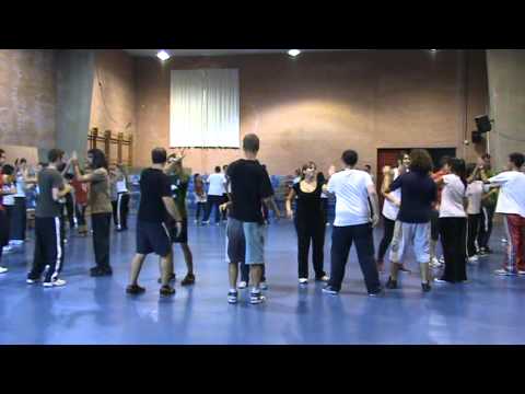 BALAIO-danzas-del-mundo-de-brasil-oscar-romero-ramos.mpg