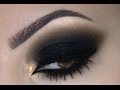 Black Smokey Eye Make Up 