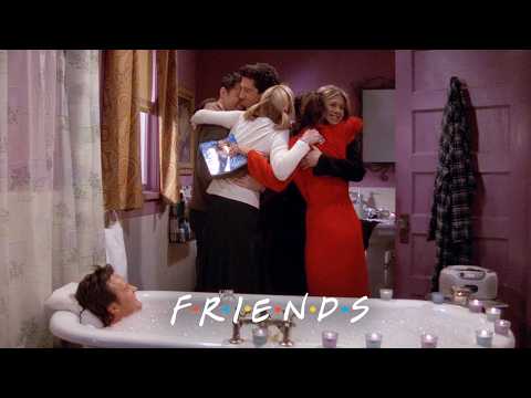 みんなでチャンドラーの風呂に押しかける｜フレンズ (Everyone Crashes Chandler's Bath | Friends)