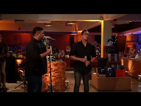 Mike & Sammy Simorangkir - Esok Kan Masih Ada (Utha Likumahuwa Cover) (Live at Music Everywhere) **