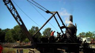 preview picture of video 'Pt 3 Raymond F440 steam crane put to work'