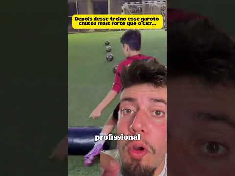 Esse garoto tem o chute mais forte do que o do CR7 #futebol