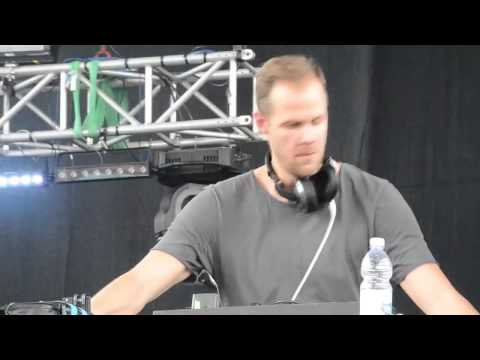 ADAM BEYER is playing JAY LUMEN - ROLLIN at Kappa Futur Festival 2014 Turin
