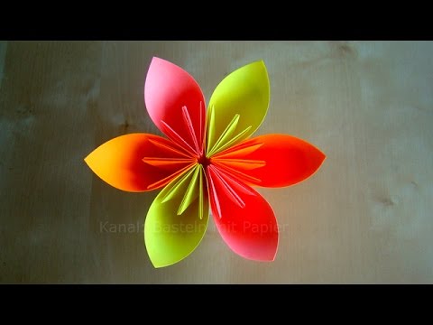 Origami Blume basteln mit Papier. DIY Bastelideen - Geschenke basteln