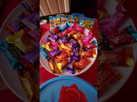 🍬🍫Satisfying Sounds Cadbury Roses Chocolates#yummy #shorts#shortsvideo