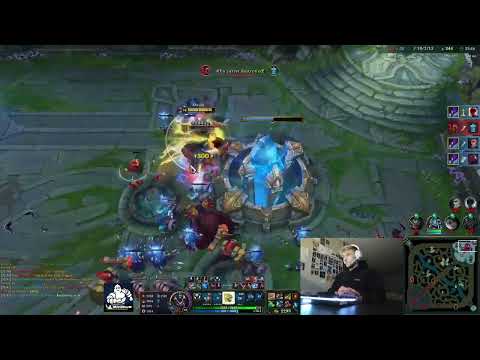REKKLES GETS A TRIPLE KILL WITH KHA'ZIX TO SAVE THE BASE