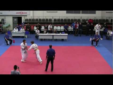Максимчук Иван -- Илеев Ильяз 23.12.12 www.kyokushin.su