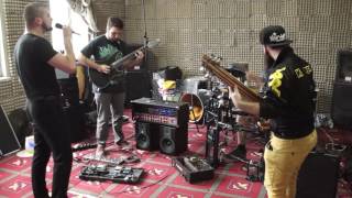 Morrum - Binge and Grab - Deli Creeps/Buckethead cover with vocals (tea party live sessions)