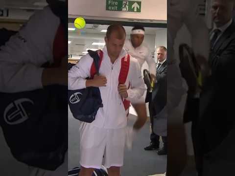 За минуту до начала матча 😅 #теннис #надаль #shorts