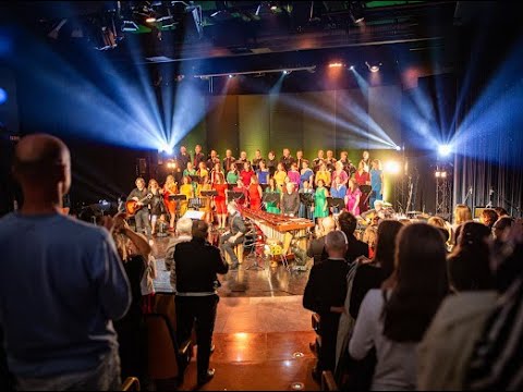 Utrinki koncerta MePZ Pomlad ob 30-letnici delovanja (Pesem je življenje)