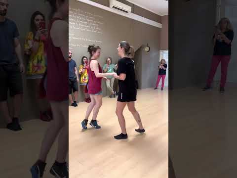 Yse Goes e Elsa Perone - Forró Roots