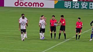 試合終了後～中村太主審にハンドへのジャッジに対して意見を求める。 浦和レッズ vs FC町田ゼルビア 2026年5月22日 Jリーグ百年構想