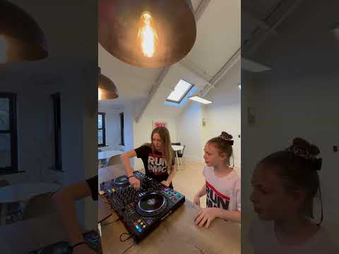 Mashup : Daft Punk (One More Time) vs Fishers ( Loosing it ) original idea from @JamesHype