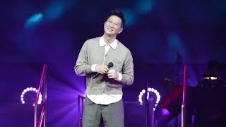 Download lagu 張家輝《忘情水水水》Medley Live @修哥九五至尊無限楓騷演唱會 mp3