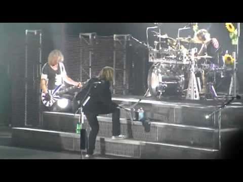 Def Leppard - Make Love Like a Man Part 2 -  Live - Newcastle Ent Center - Oct 29, 2011