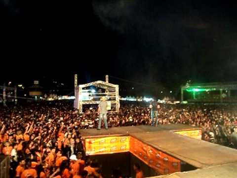 RONAN E RONALDO-AO VIVO EM IPATINGA-MG