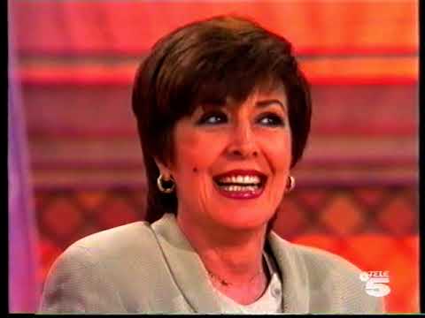 RAFFAELLA CARRÁ ENTREVISTA A LA GRAN CONCHA VELASCO-Contacto:jluis_raffaella@yahoo.es
