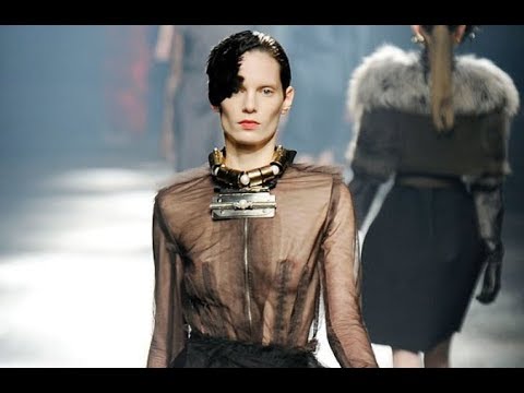 LANVIN Fall 2009/2010 Paris - Fashion Channel