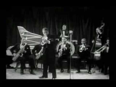 Louis Armstrong- I Cover The Waterfront