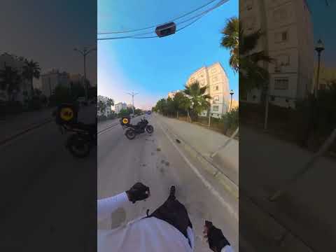 Kedi bizi trafikte koşturuyor ya😂 #shorst #motorcu #motovlog