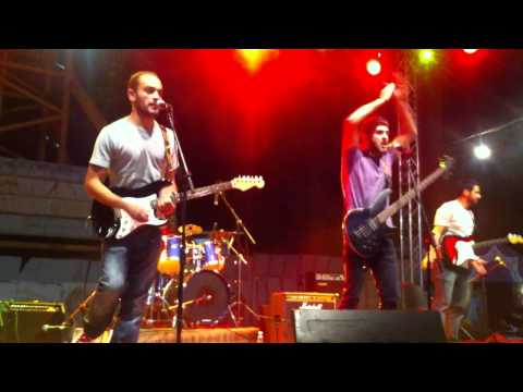 Another Brick in the Wall - Blimp @ AUB Outdoors